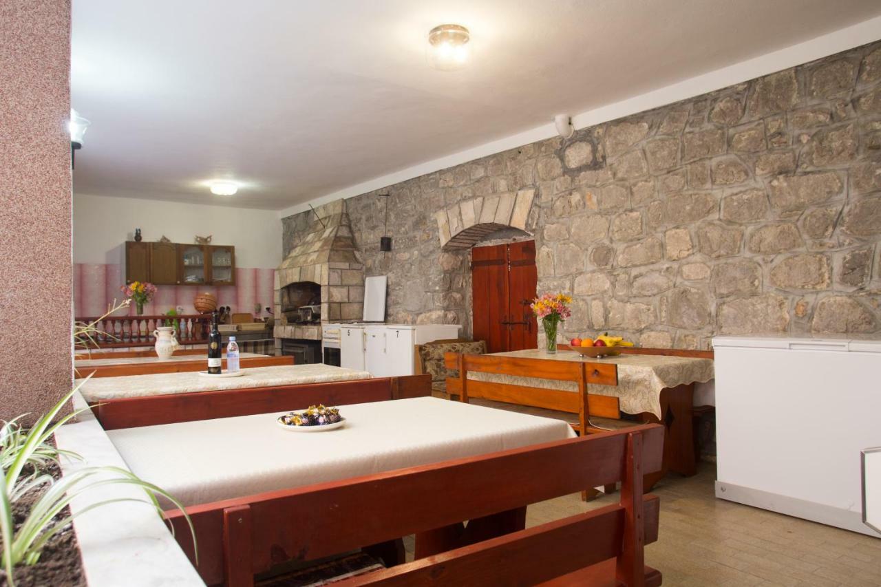 Villa Popovic Tivat Exterior photo